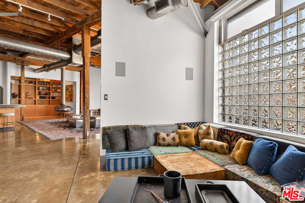 122 Mildred Avenue Property Photo 15