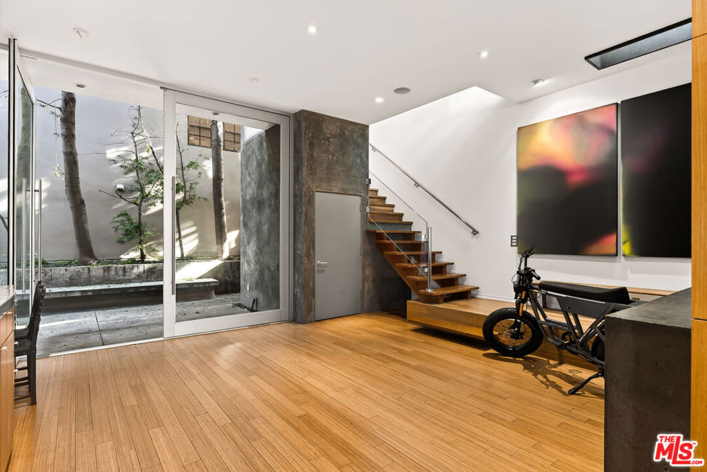 122 Mildred Avenue Property Photo 22