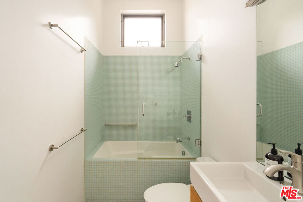122 Mildred Avenue Property Photo 38