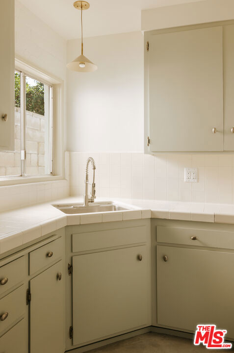 2218 Pico Boulevard Property Photo 13