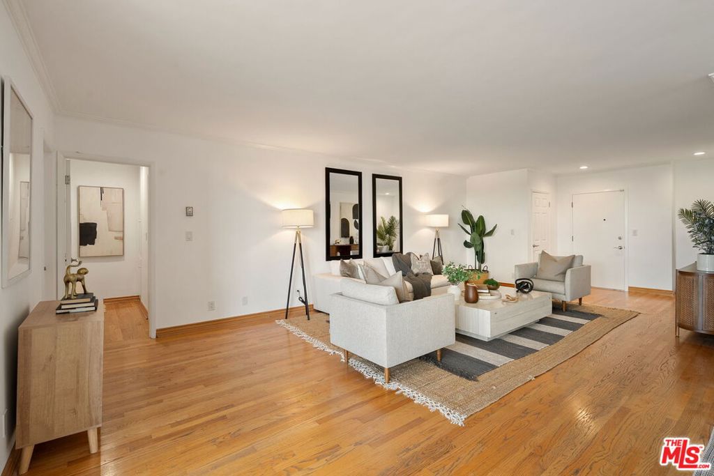 10725 Ohio Avenue 2 Property Photo 17