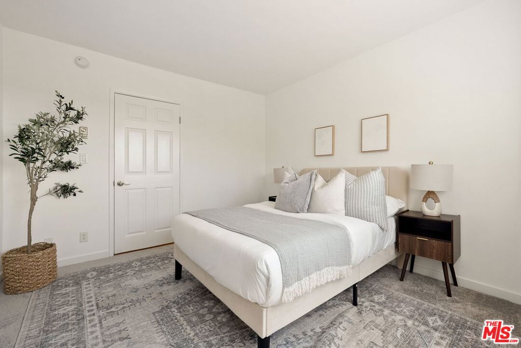 10725 Ohio Avenue 2 Property Photo 23