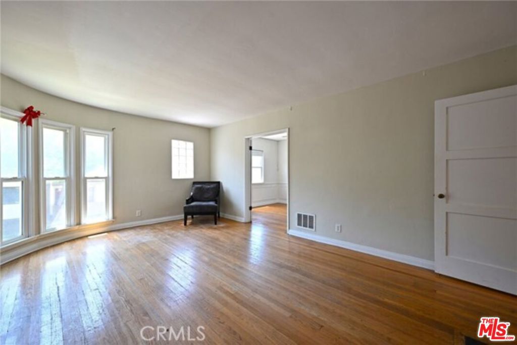 11061 Ohio Avenue 1 Property Photo 10