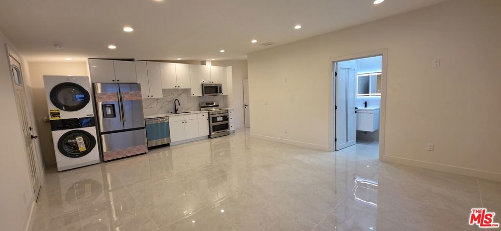 18745 Lull Street Property Photo 16