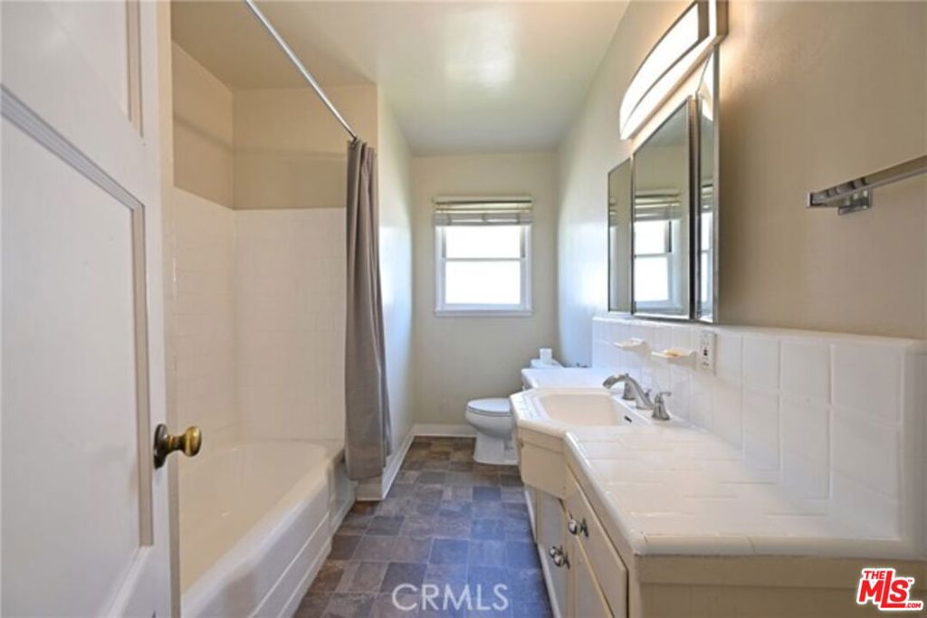 11061 Ohio Avenue 3 Property Photo 14