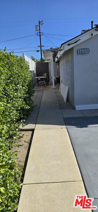17550 Willard Property Photo 10