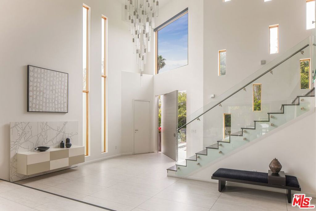 12443 W Sunset Boulevard Property Photo 3
