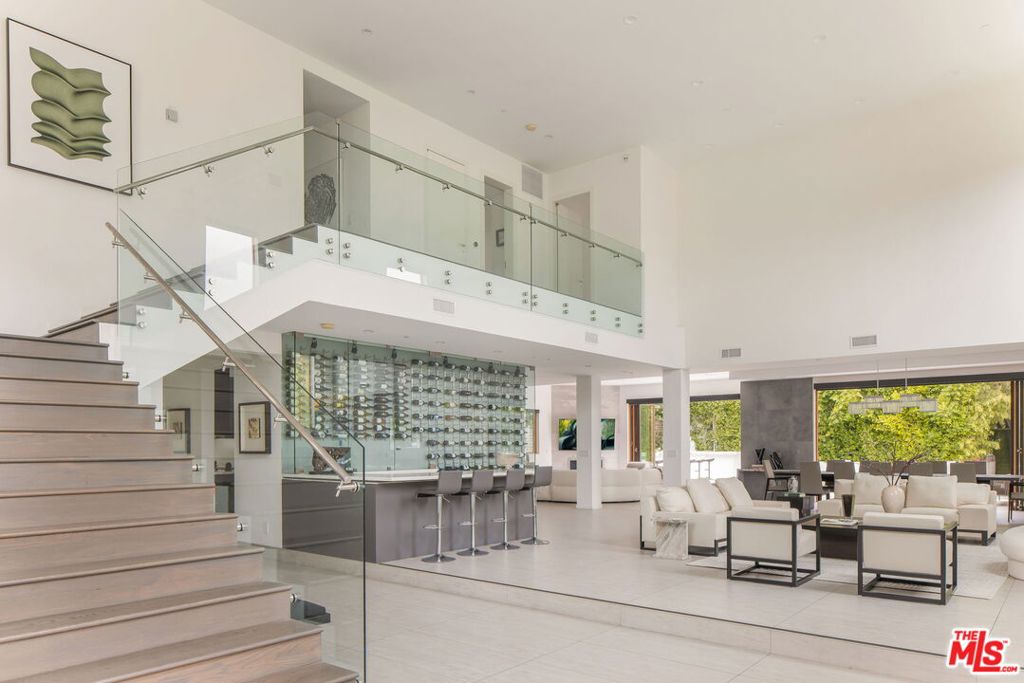 12443 W Sunset Boulevard Property Photo 12