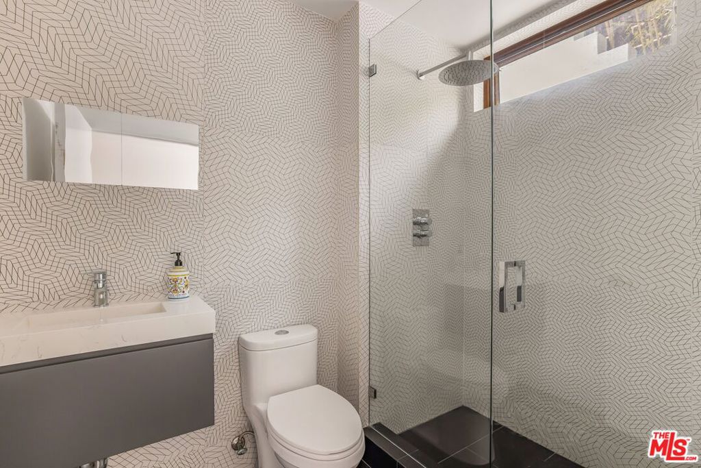 12443 W Sunset Boulevard Property Photo 28