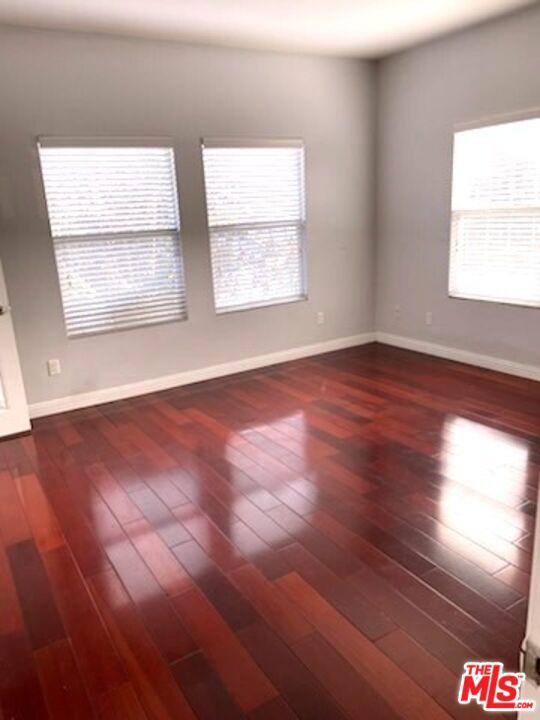 121 N Benton Way Property Photo 4