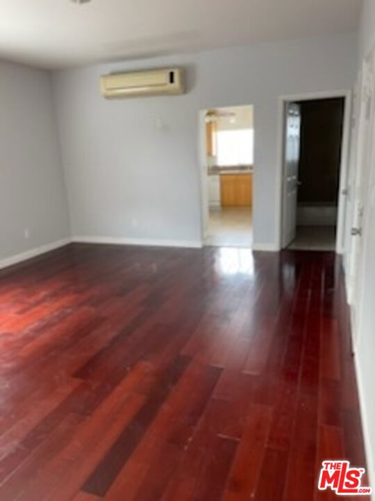 121 N Benton Way Property Photo 9