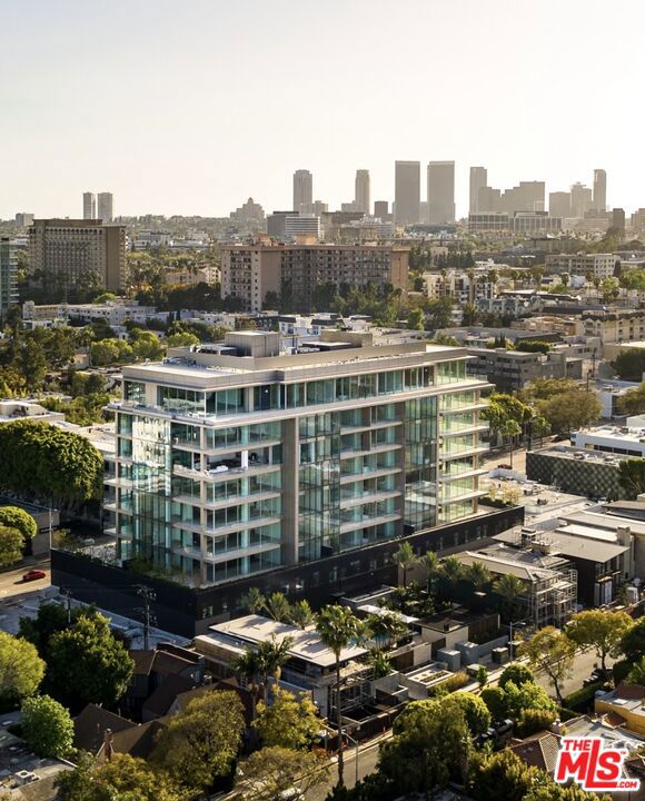 8899 Beverly Boulevard 4g Property Photo 1