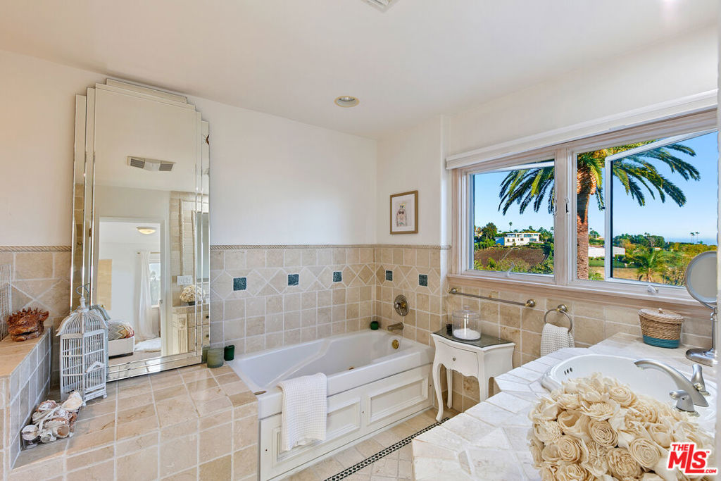 6120 Cavalleri Road Property Photo 32