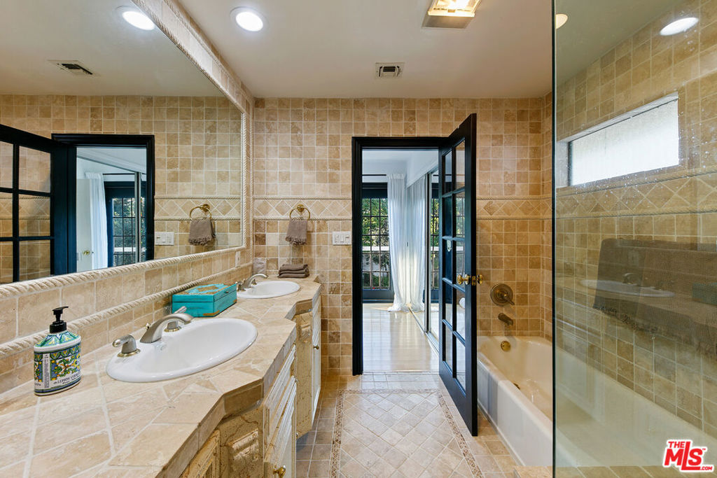 6120 Cavalleri Road Property Photo 37