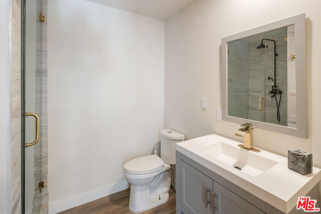 1165 Coldwater Canyon Drive Property Photo 13