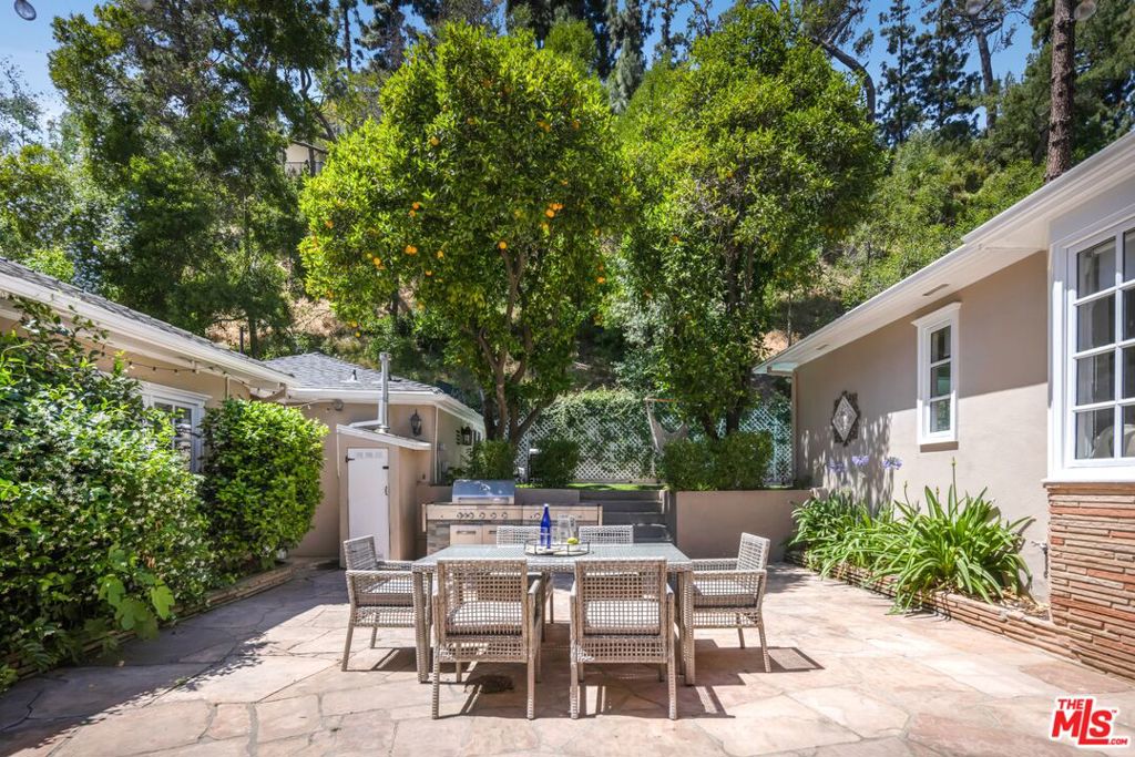 1165 Coldwater Canyon Drive Property Photo 15