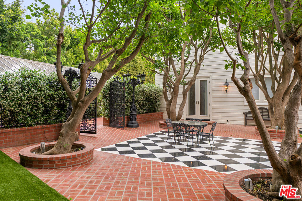 10250 W Sunset Boulevard Property Photo 12