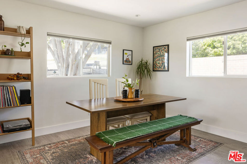 5624 Stratford Road Property Photo 6