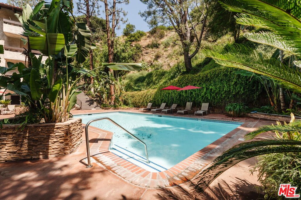 2700 Cahuenga Boulevard 4319 Property Photo 46