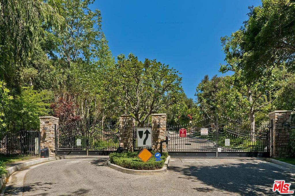 11971 Lockridge Road Property Photo 3