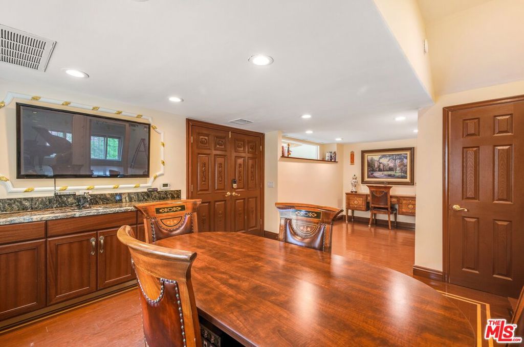 21128 Bellini Drive Property Photo 45