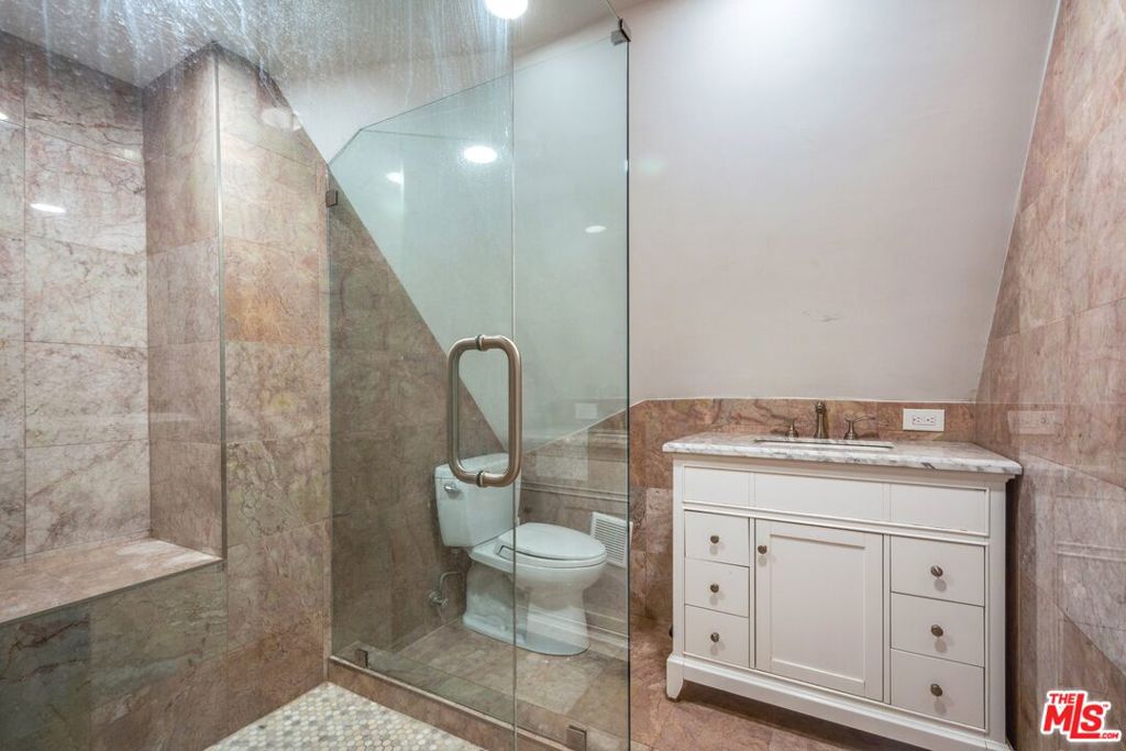 21128 Bellini Drive Property Photo 52
