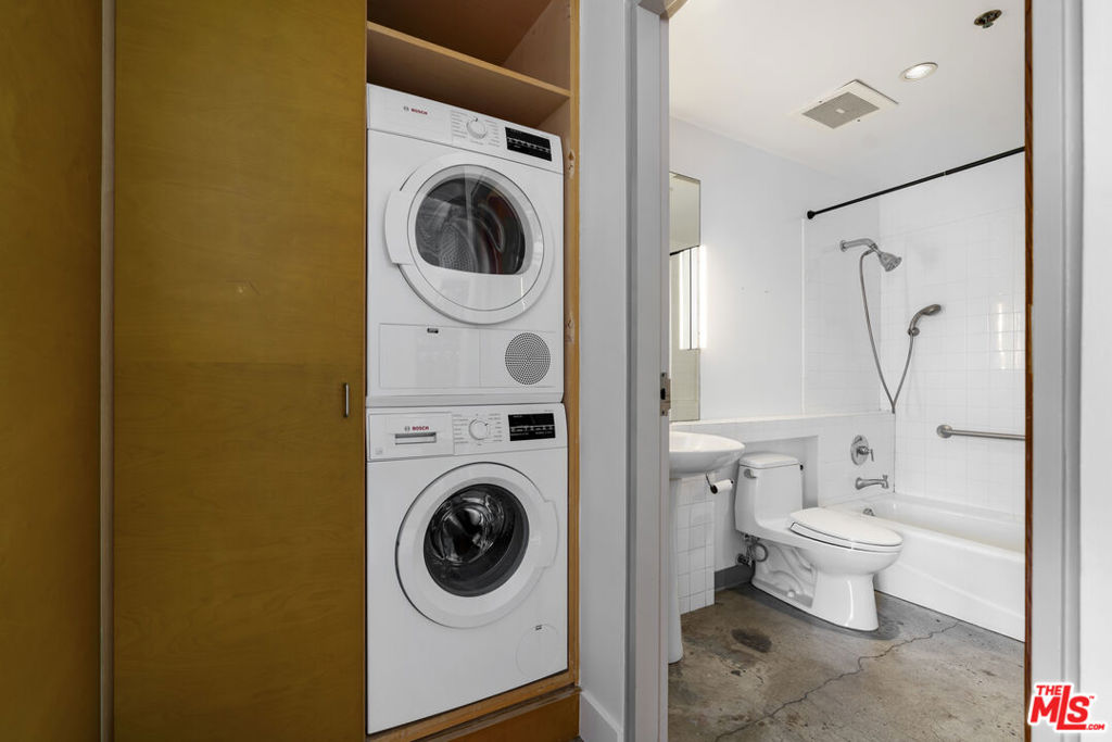 814 S Spring Street 8 Property Photo 20