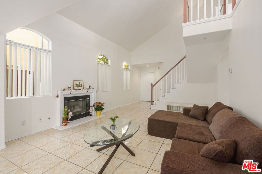 9152 Vincente Way Property Photo 5