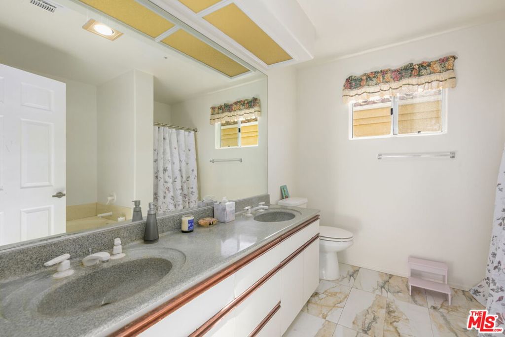 9152 Vincente Way Property Photo 17