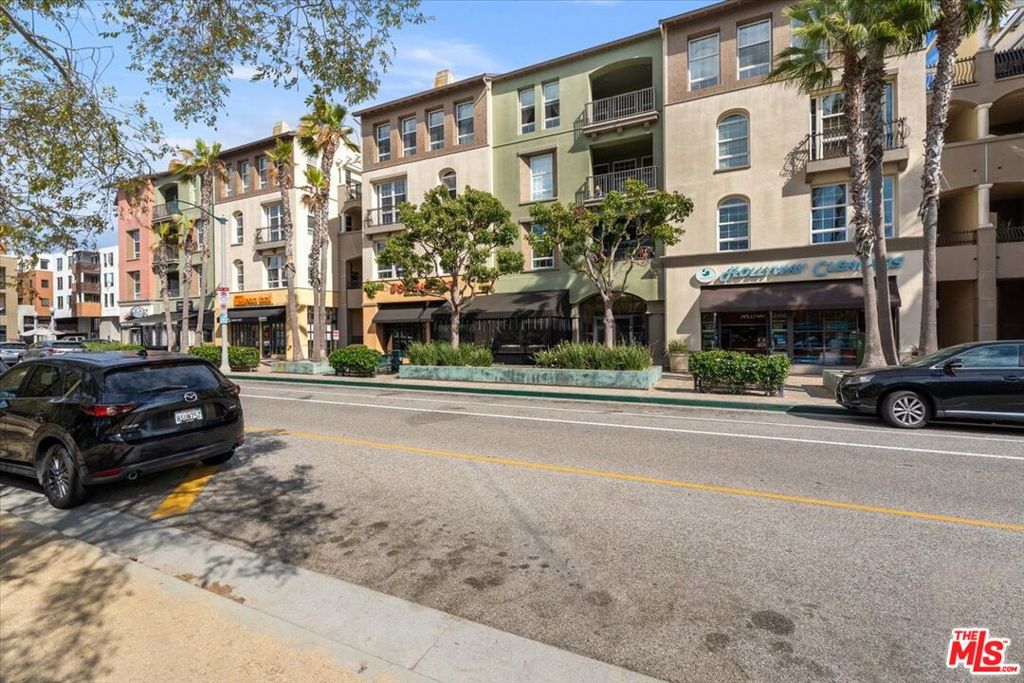 13020 Pacific Promenade 406 Property Photo 4