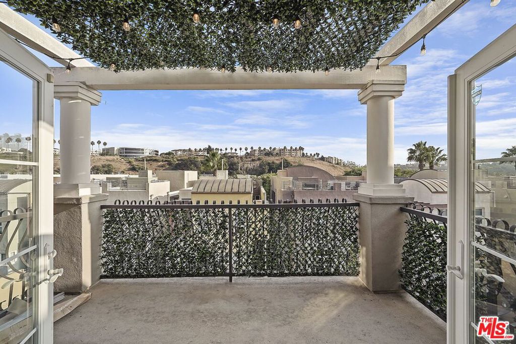 13020 Pacific Promenade 406 Property Photo 5
