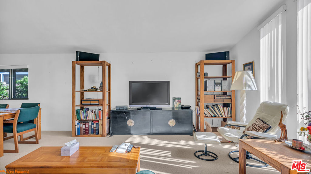 74671 Azurite Circle E Property Photo 9