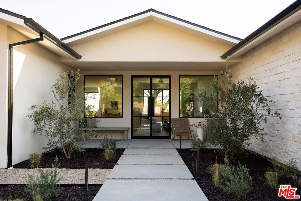 3458 Monterosa Drive Property Photo 3