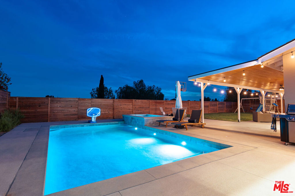 10510 Kurt Street Property Photo