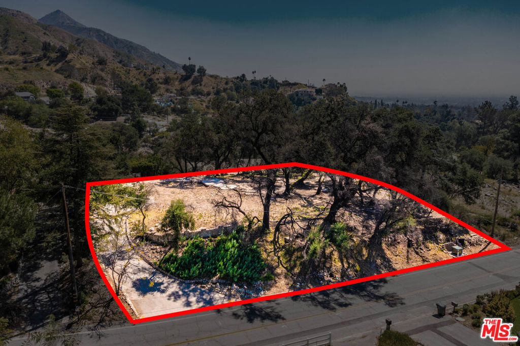 3172 Rubio Canyon Road Property Photo 2