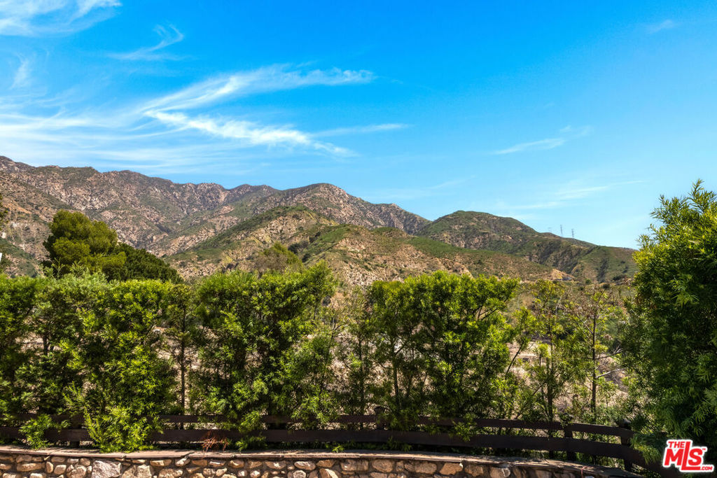 3172 Rubio Canyon Road Property Photo 16