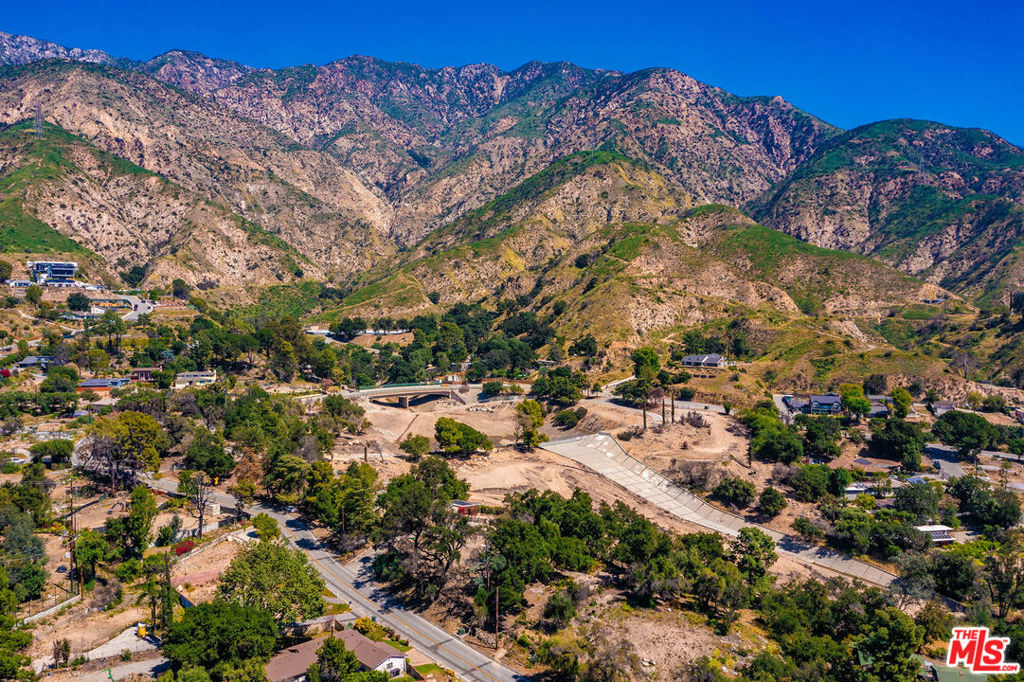 3172 Rubio Canyon Road Property Photo 19