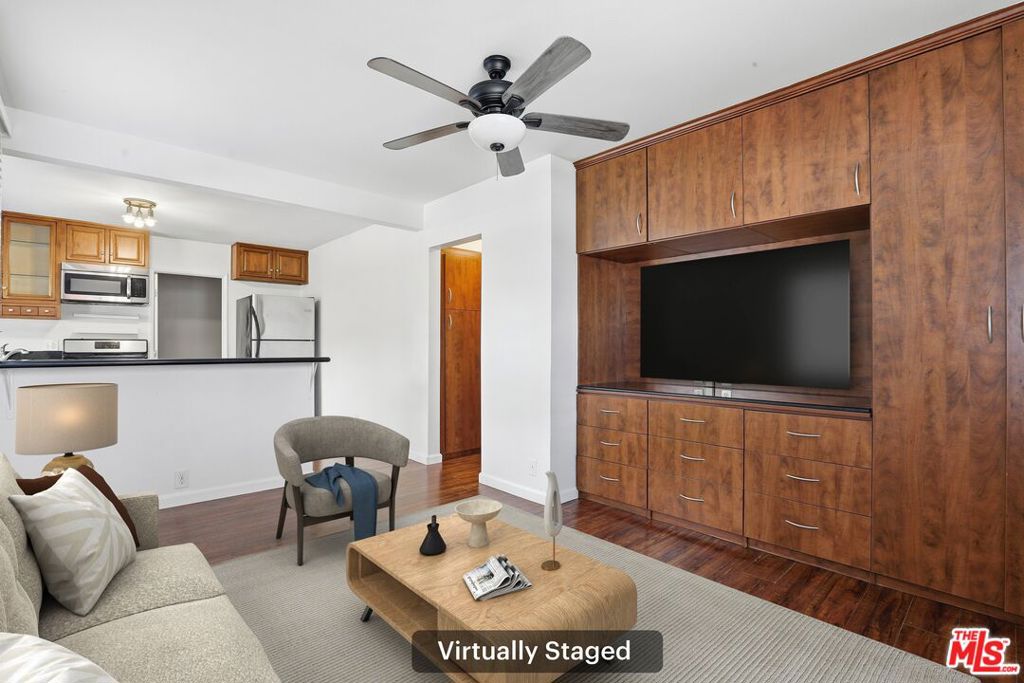 7154 Lexington Avenue Property Photo 8