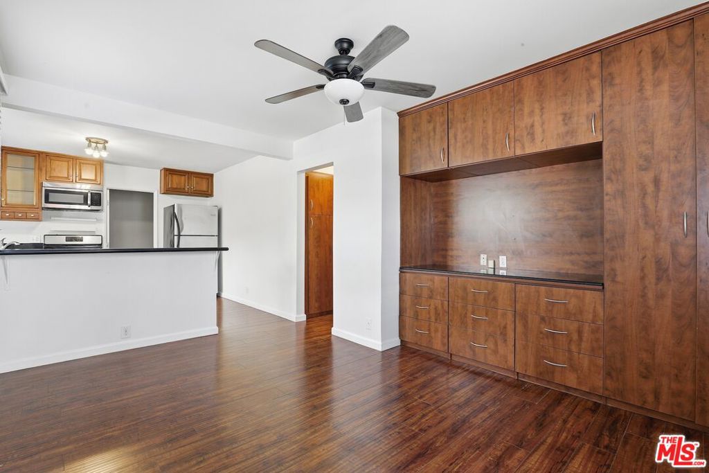 7154 Lexington Avenue Property Photo 9