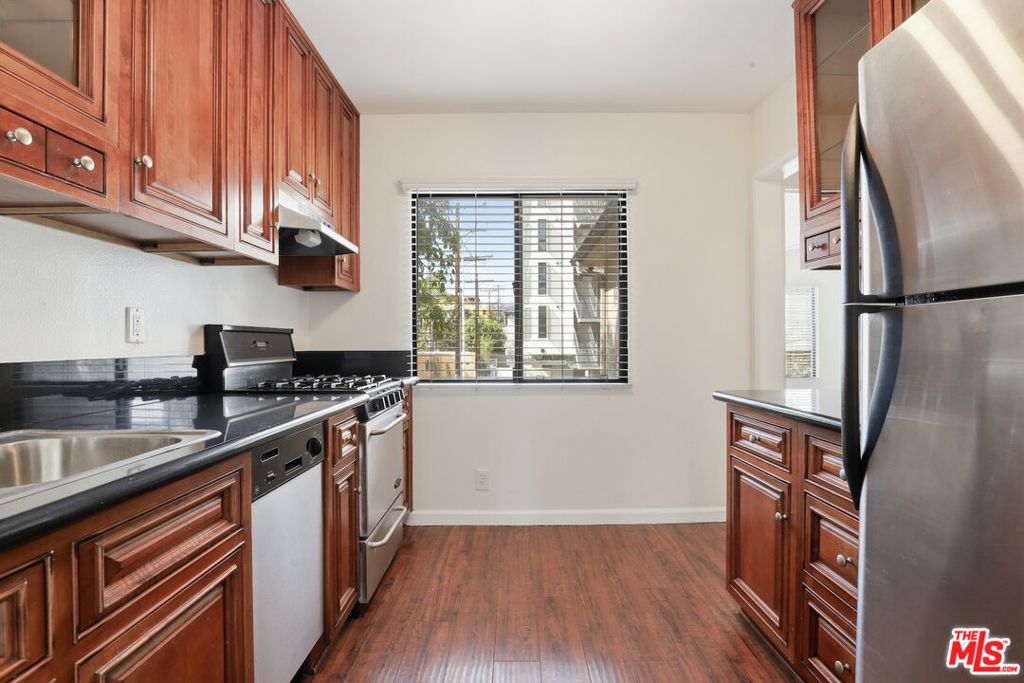 7154 Lexington Avenue Property Photo 27