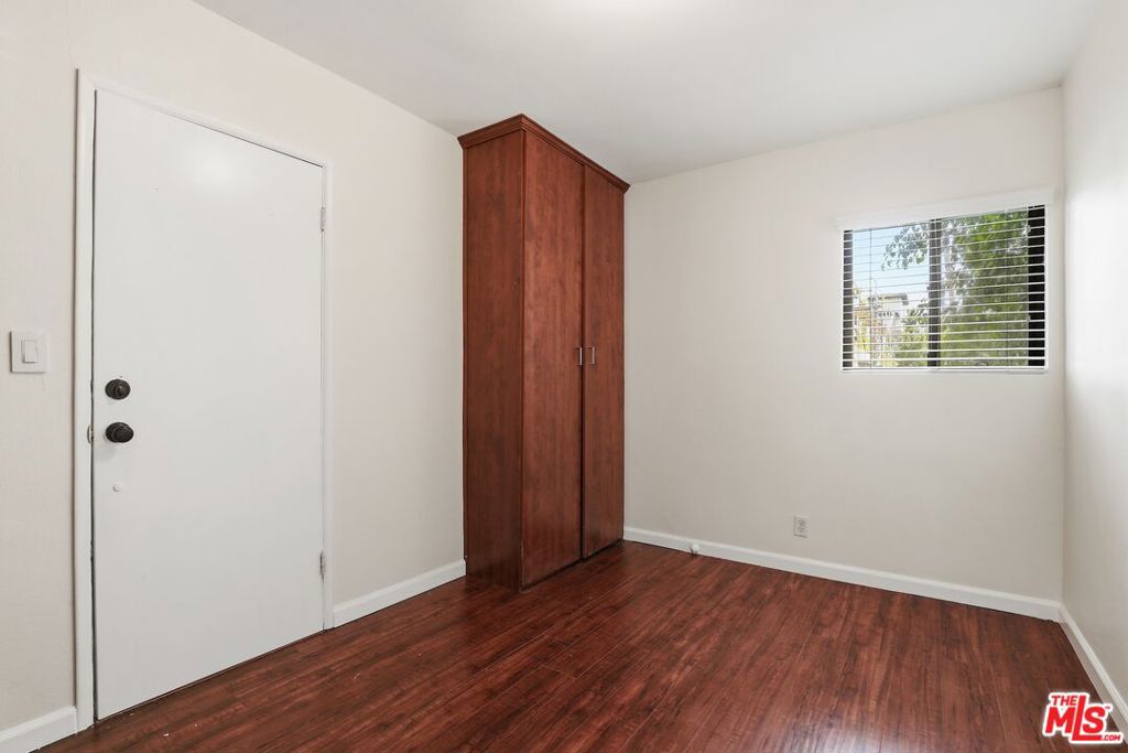 7154 Lexington Avenue Property Photo 31