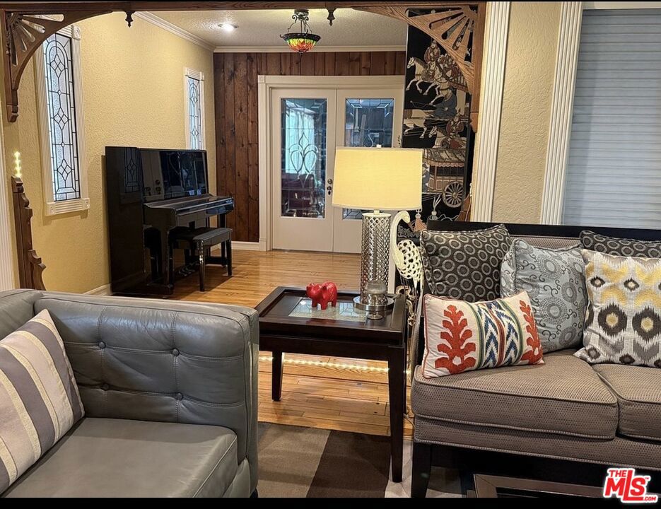 8311 Sale Avenue Property Photo 7