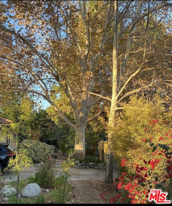 8311 Sale Avenue Property Photo 24