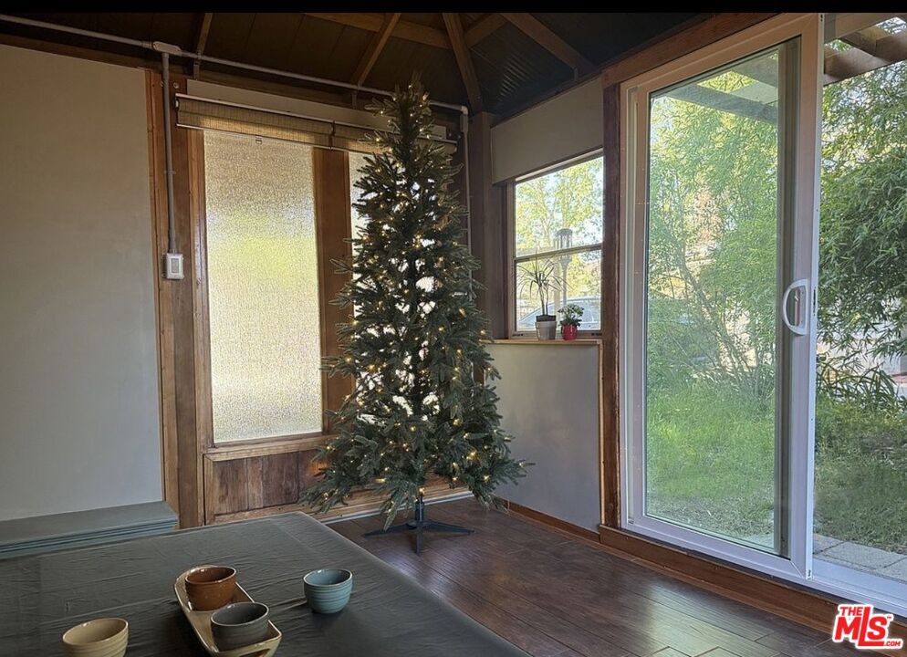 8311 Sale Avenue Property Photo 35