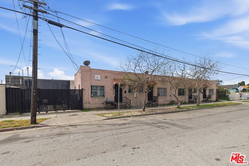 1570 E 110th Street Property Photo 1