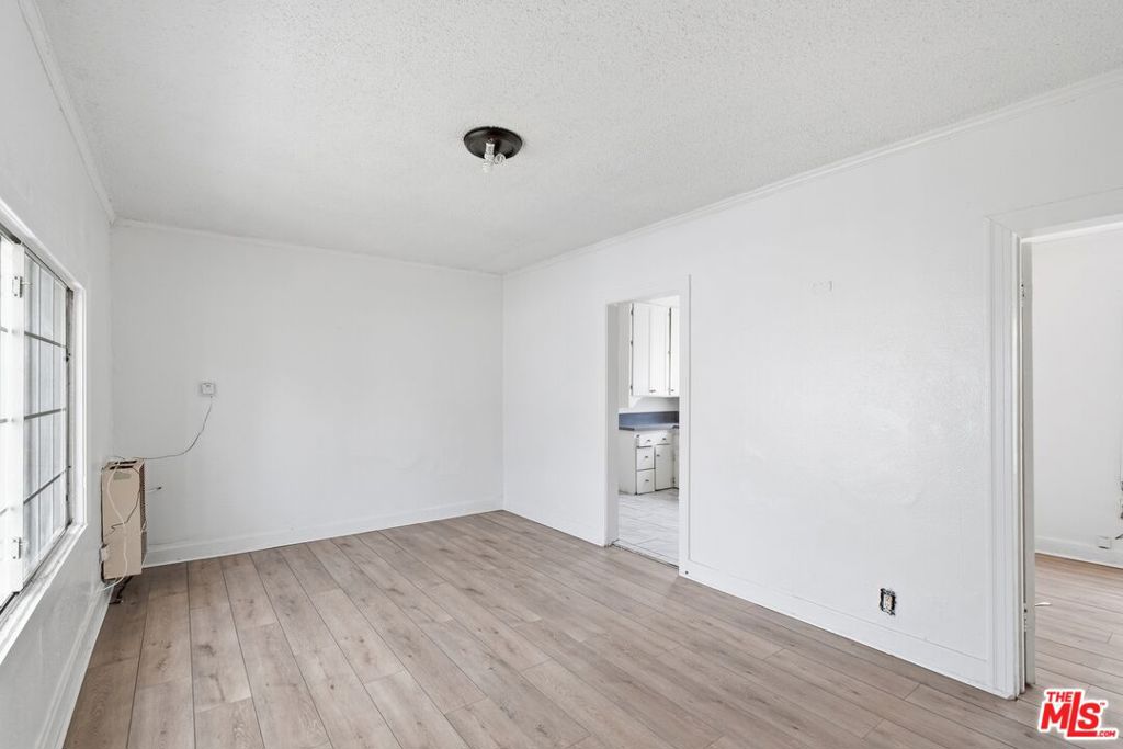 1570 E 110th Street Property Photo 2