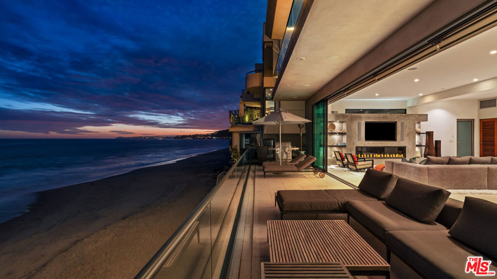 25250 Malibu Road Property Photo 13