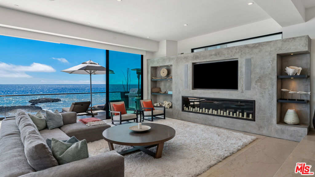 25250 Malibu Road Property Photo 17