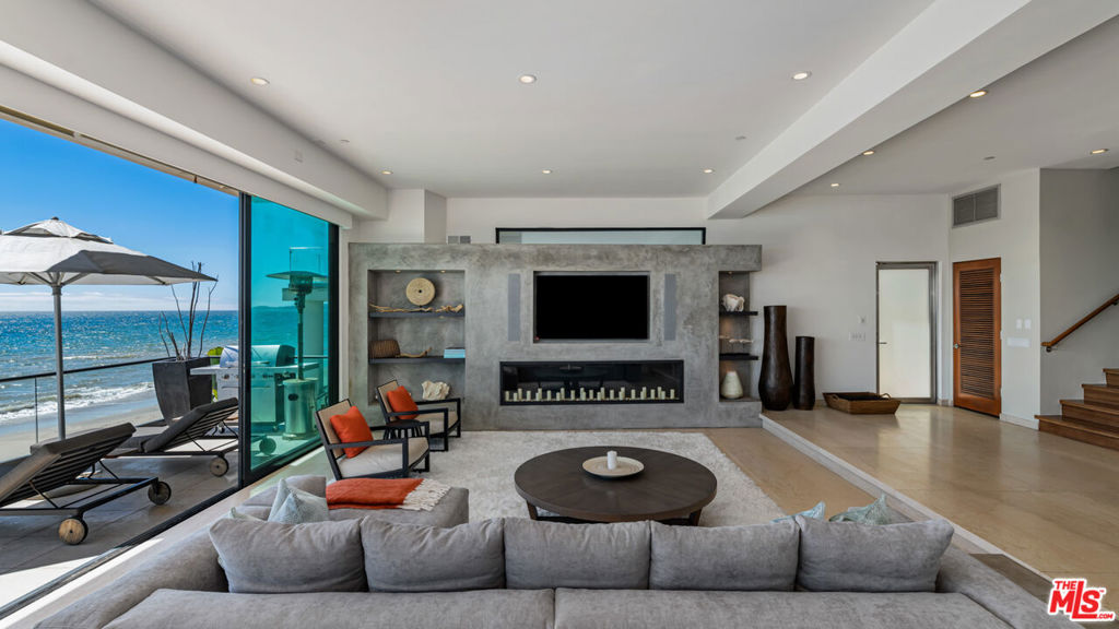 25250 Malibu Road Property Photo 18