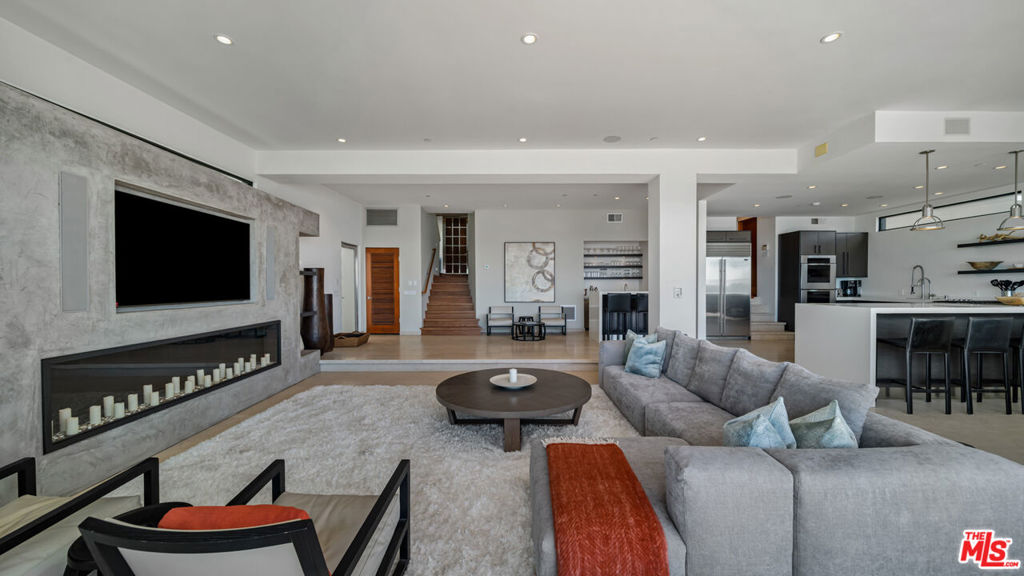 25250 Malibu Road Property Photo 19